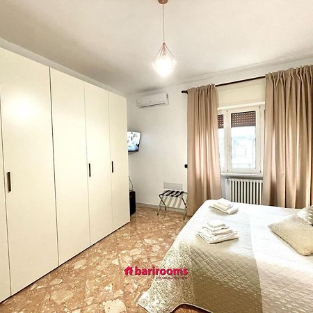Barirooms Piccinni Buitenkant foto