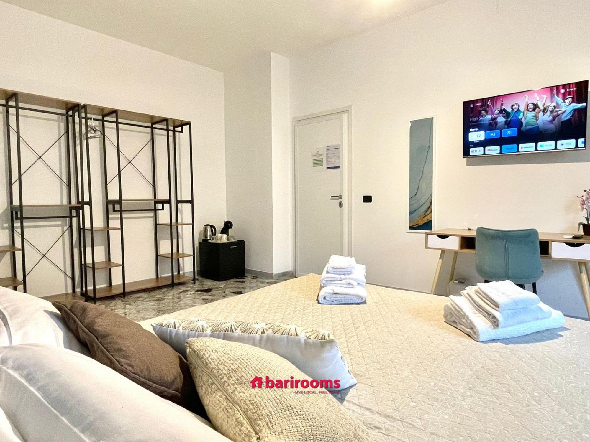 Barirooms Piccinni Buitenkant foto